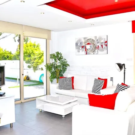With 3 Bedrooms In With Wonderful Sea View Private Pool Enclosed Garden 3 Km From The Beach Villa Mazotos