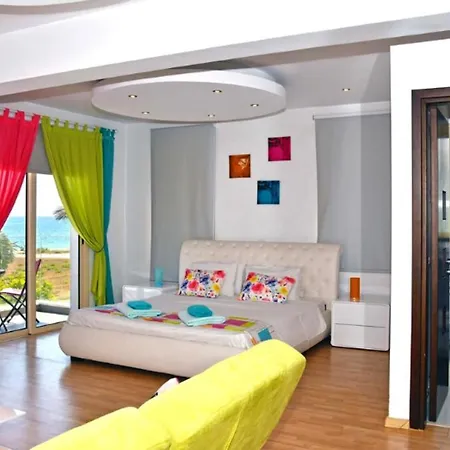 With 3 Bedrooms In With Wonderful Sea View Private Pool Enclosed Garden 3 Km From The Beach