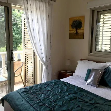 Sea View Villa: Private Pool & Garden In * Kissonerga
