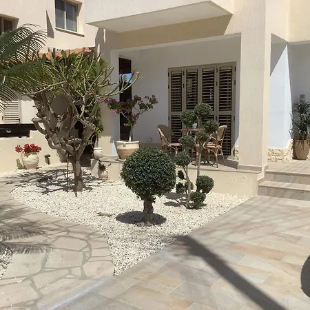 Charming With Panoramic Sea View In *
