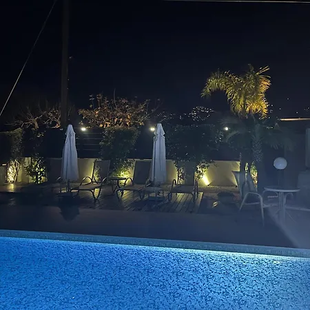 Villa Sea View Villa: Private Pool & Garden In Kissonerga